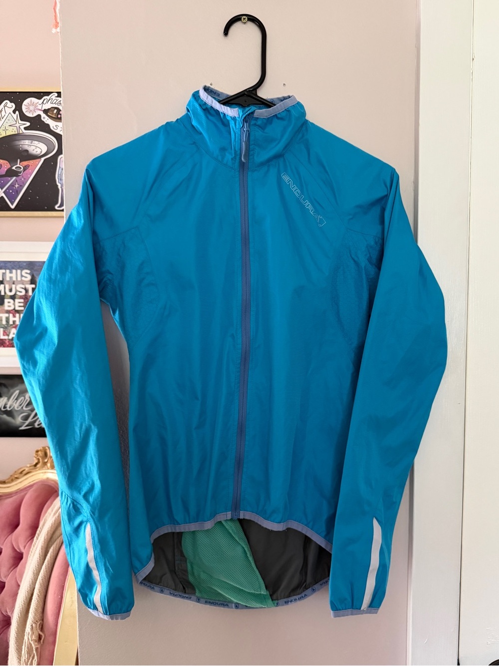Endura Lightweight Packable Cycling Jacket pakajak